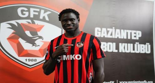 المحطة الثالثة بعد الأهلي.. بادجي ينتقل لغازي عنتاب